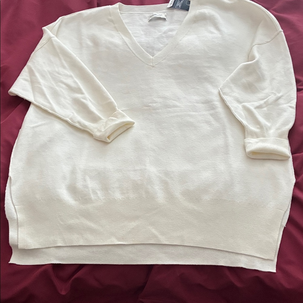 Abercrombie & Fitch Off-White V-Neck Sweater